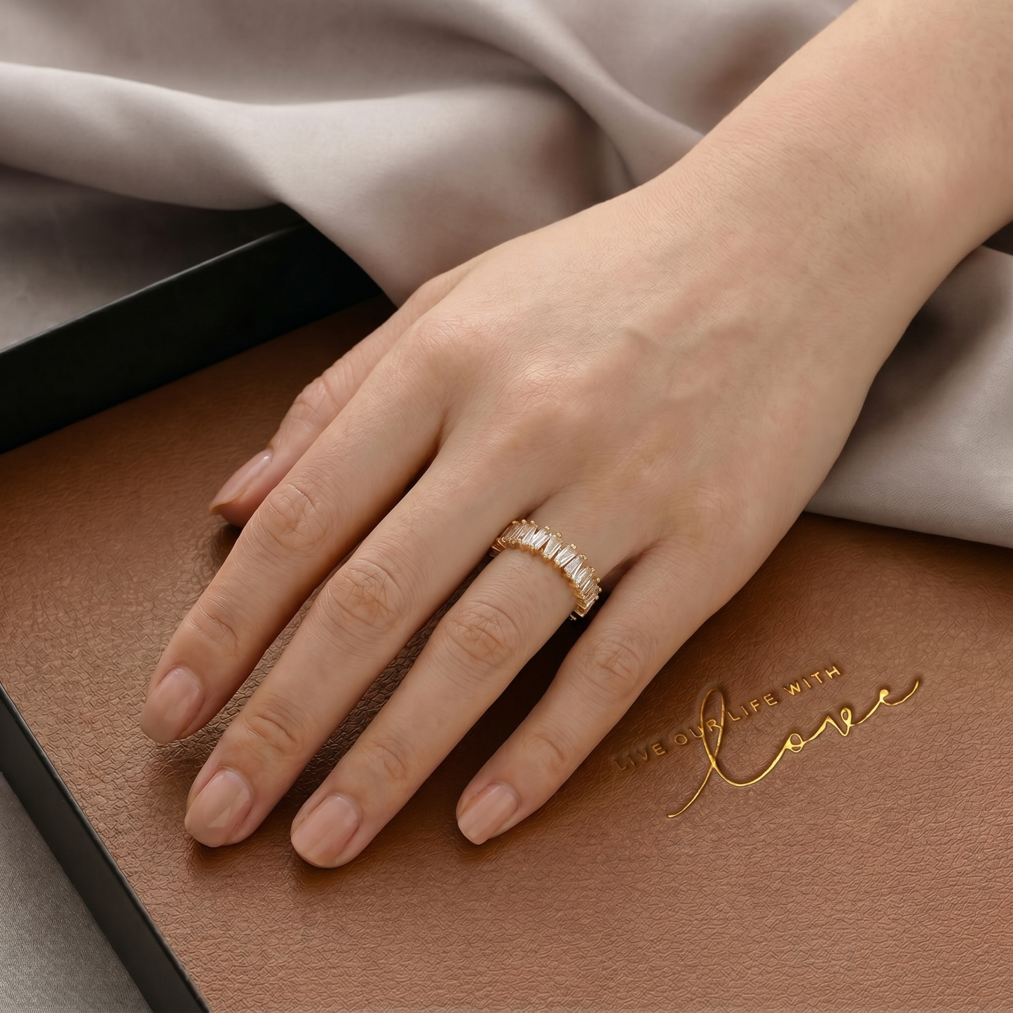 Anello Corona Baguette